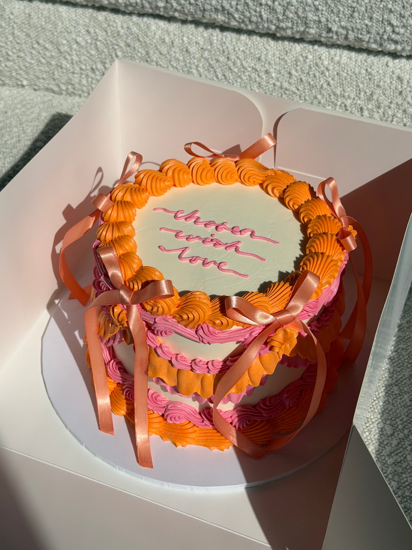 Retro Round Cake